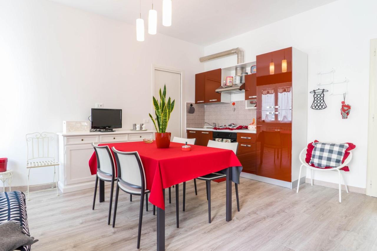 Casa Linda, A Due Passi Dal Mare Apartment นูมานา ภายนอก รูปภาพ