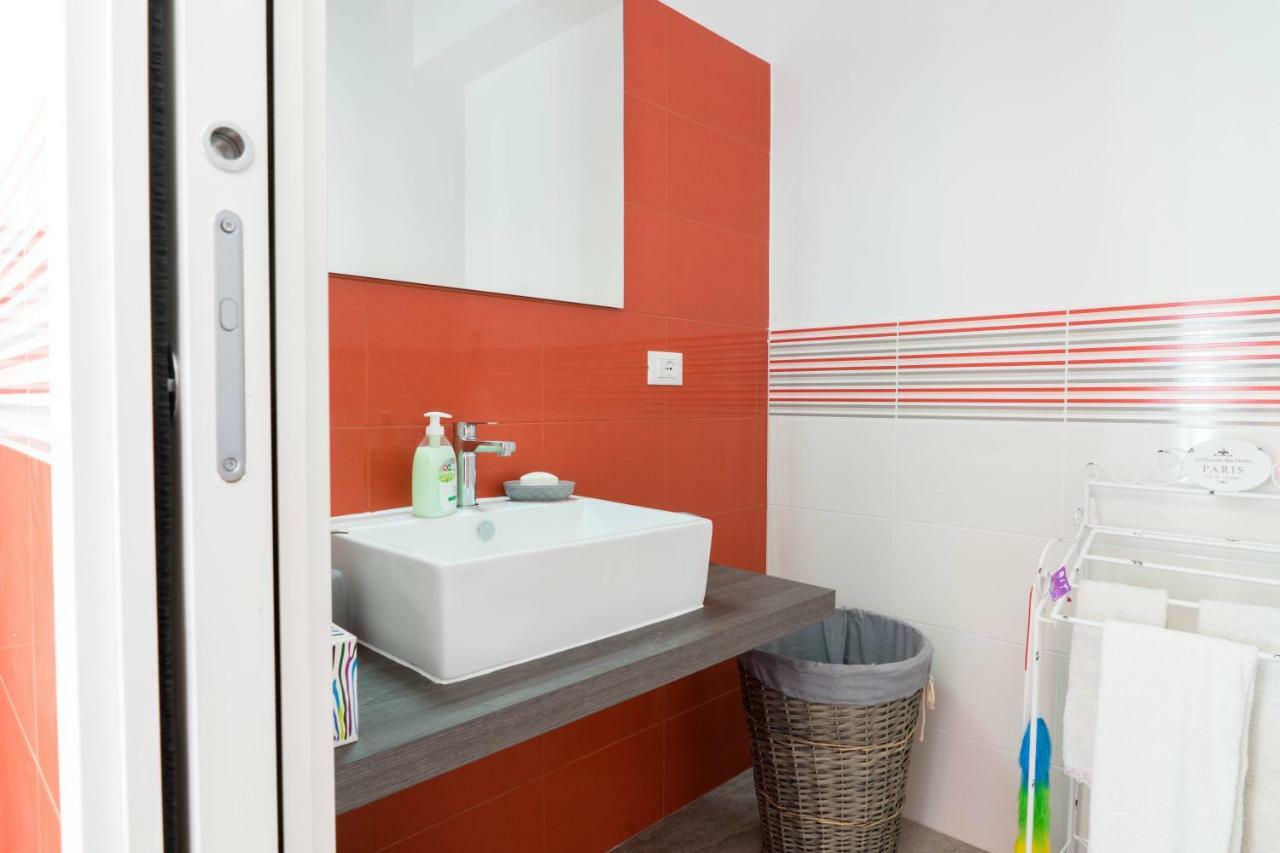 Casa Linda, A Due Passi Dal Mare Apartment นูมานา ภายนอก รูปภาพ