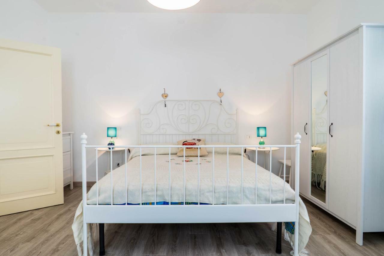 Casa Linda, A Due Passi Dal Mare Apartment นูมานา ภายนอก รูปภาพ